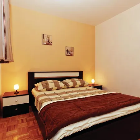 Awesome In Privlaka With Wifi