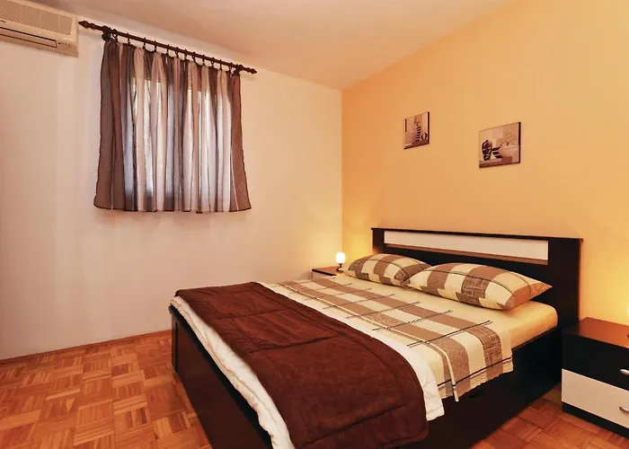 Skrapavac Ii Br Vi Сasa de vacaciones *